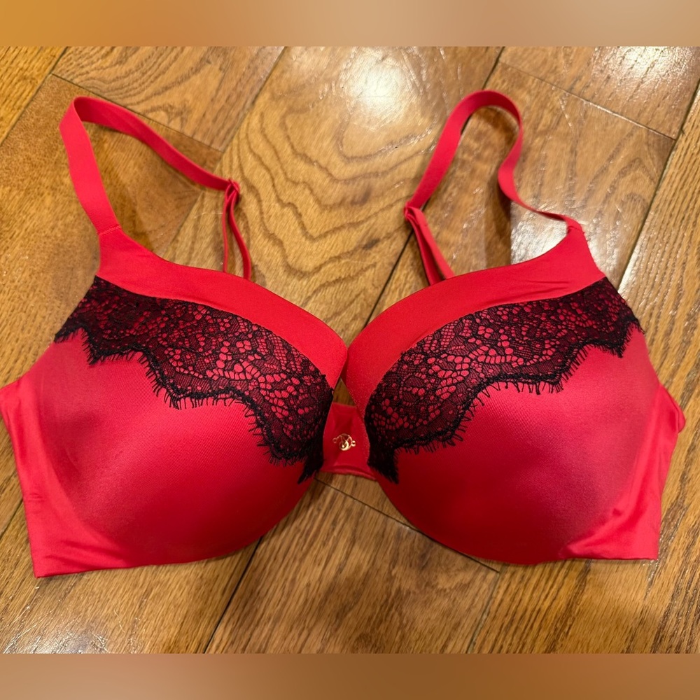 Victoria Secret red push up bra with black lace